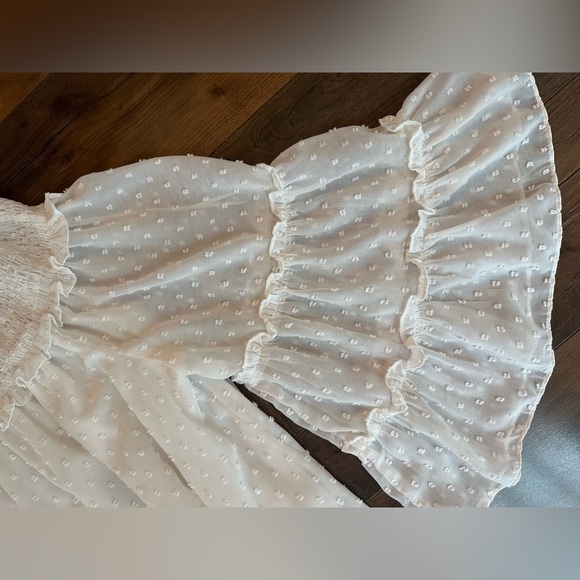 Entro White Swiss Dot Smocked Peasant Blouse Cottagecore Romantic Top - Picture 2 of 6